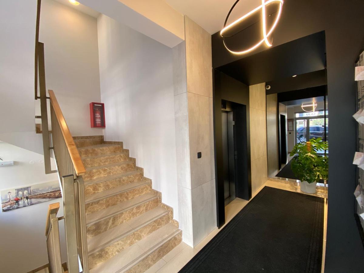 Apartment Apartmants *