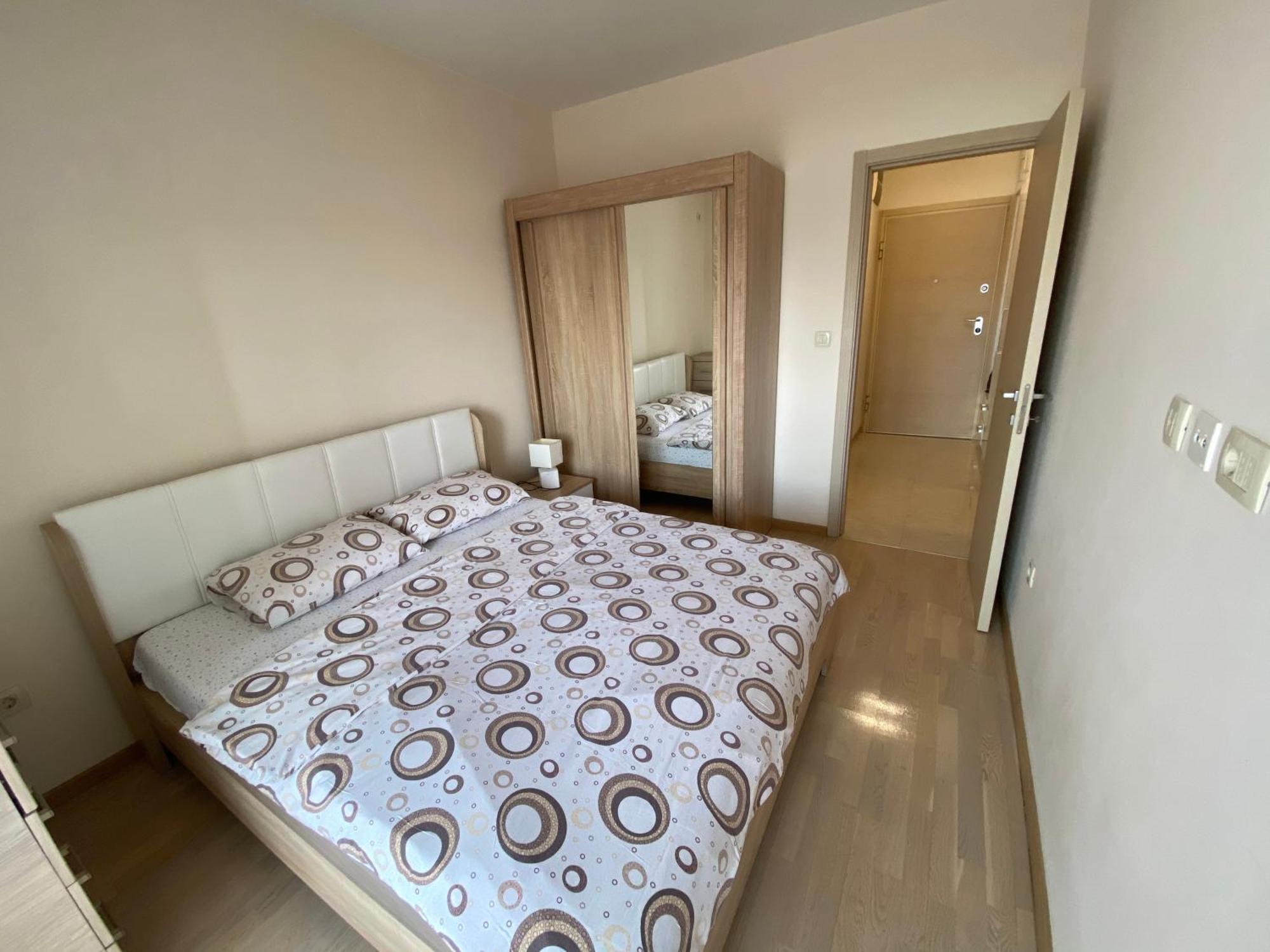 Apartmants *