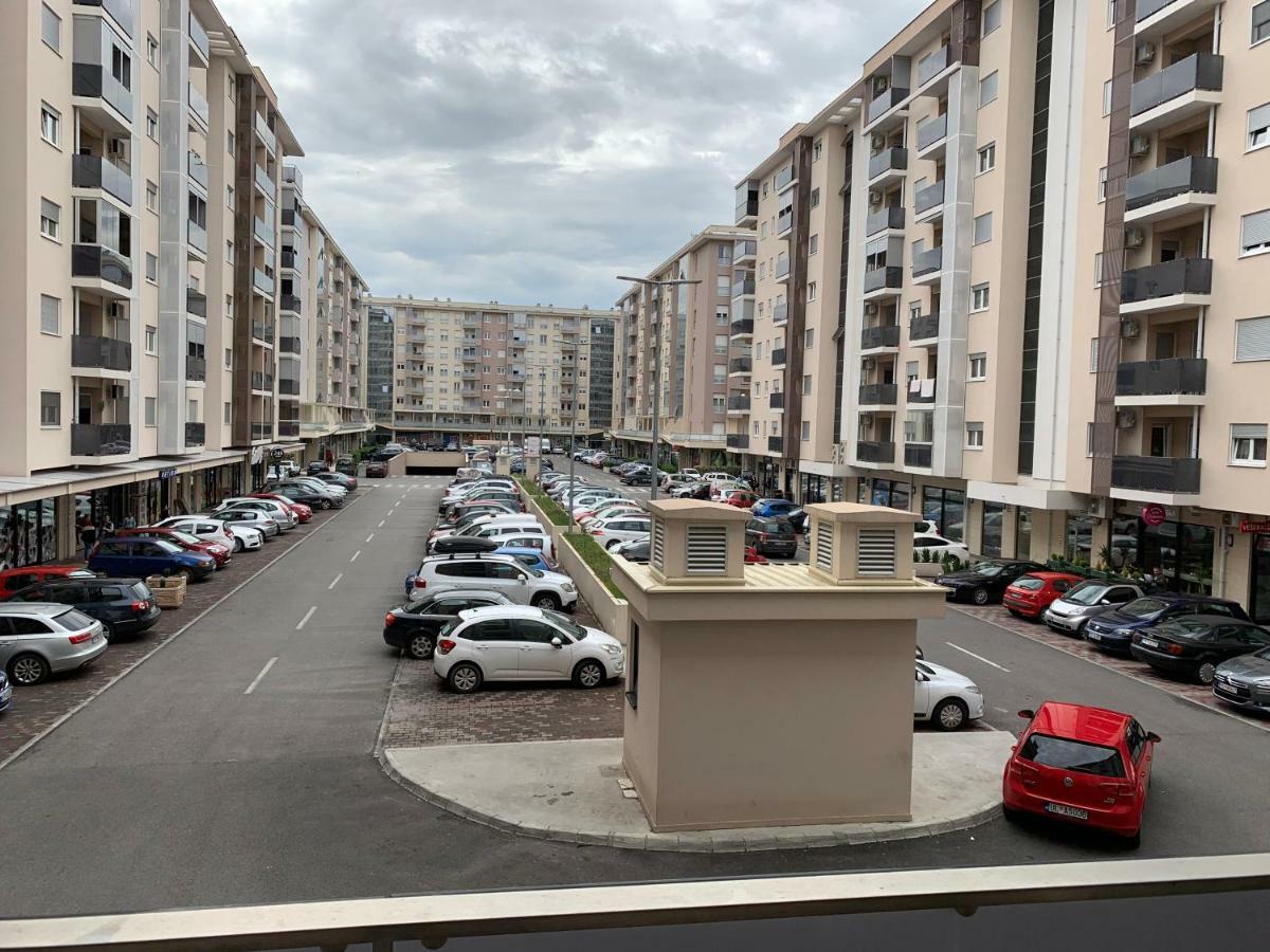 Apartmants Apartment *